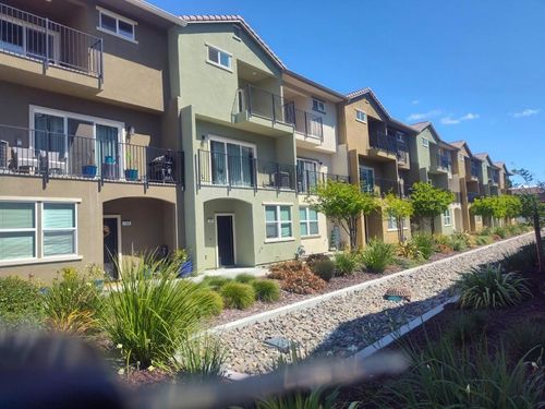 147 Bundeson Dr, Hollister, CA, 95023 | Card Image