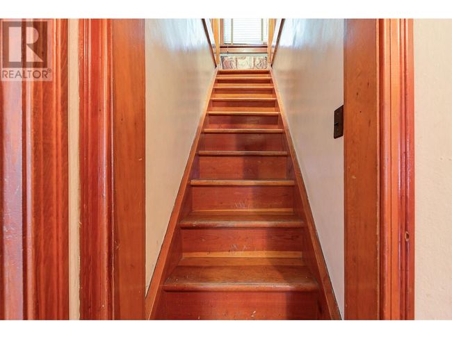 866 Dehart Ave, House other with 3 bedrooms, 1 bathrooms and 2 parking in Kelowna BC | Image 13