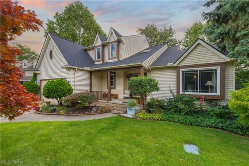 817 Quail Hollow Cir, Avon Lake, OH, 44012-2500 | Card Image