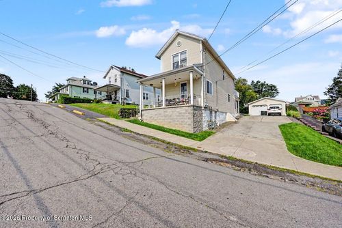 430 13th Ave, Scranton, PA, 18504-2202 | Card Image