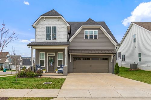 801 Wardlaw Ct, Brentwood, TN, 37027-1556 | Card Image