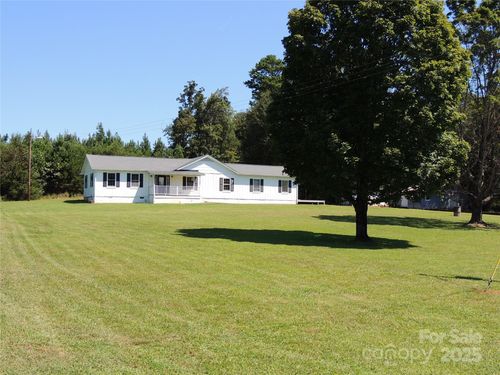 154 Bradley Loop Rd, Ellenboro, NC, 28040-7697 | Card Image