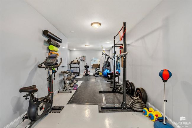 3673 Stewart Farm Rd, House other with 6 bedrooms, 4 bathrooms and null parking in Wamego KS | Image 32