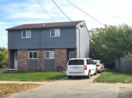 2018/2020 S Washington Avenue, Saginaw, MI, 48601 | Card Image
