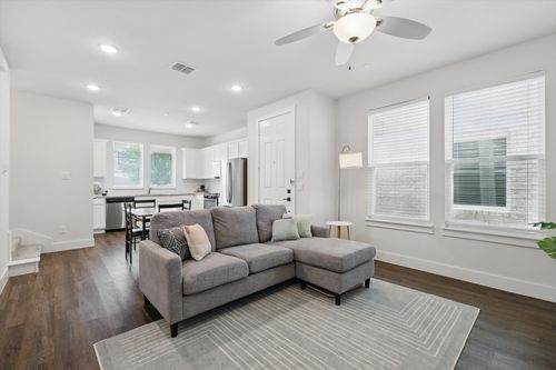 7640 Resting Mews, North Richland Hills, TX, 76182-1913 | Card Image