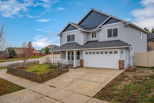 1574 N Moonstone St, Post Falls, ID, 83854-6176 | Card Image