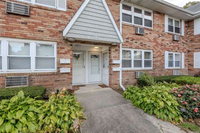 20 - 100 Connetquot Avenue, Home with 1 bedrooms, 1 bathrooms and null parking in East Islip NY | Image 3