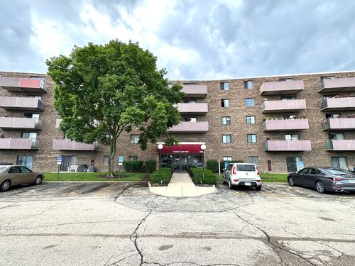 311-1460 Fairlane Drive, Schaumburg, IL, 60193 | Card Image