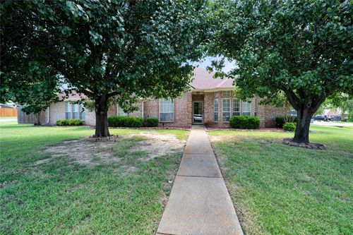 529 Oak Crest St, Lake Dallas, TX, 75065-2315 | Card Image