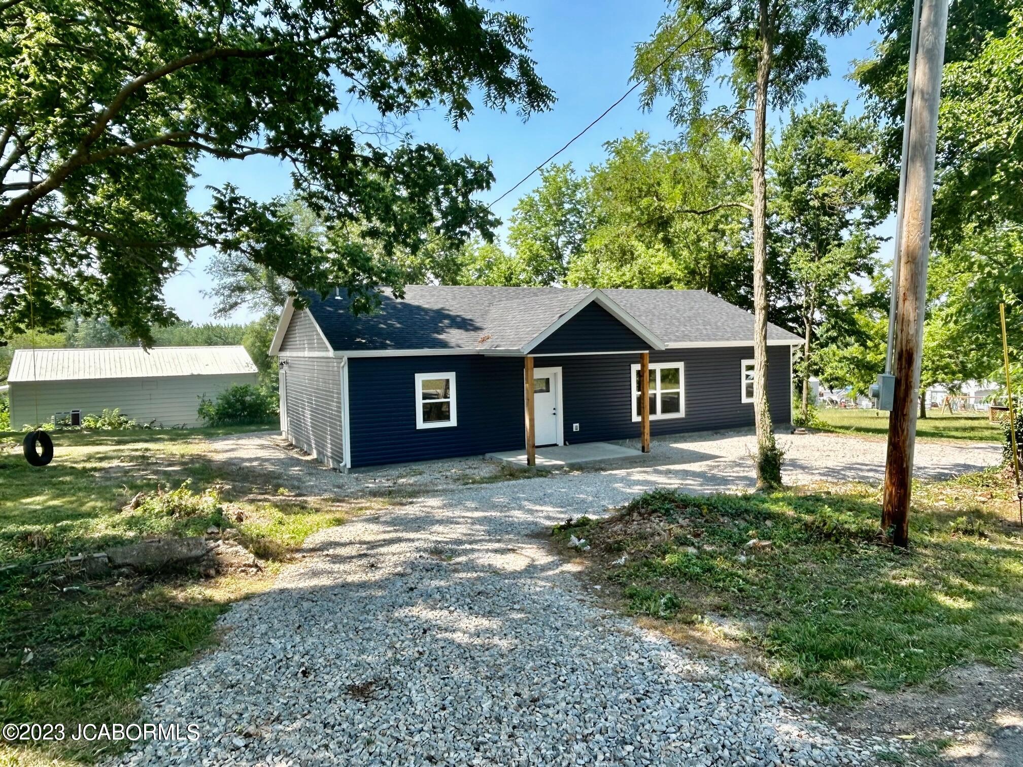 Prospect St, California, MO 65018