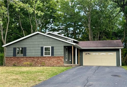 292 True Hickory Dr, Greece, NY, 14615-1318 | Card Image