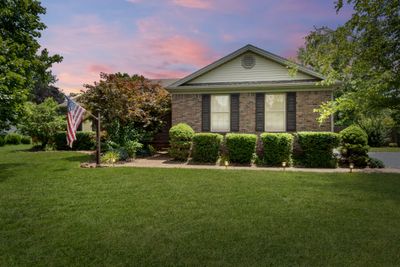 1406 Oak Tree Ct, House other with 3 bedrooms, 2 bathrooms and 2 parking in Hopkinsville KY | Image 2