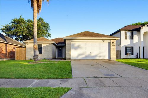 7925 Wolf Dr, Corpus Christi, TX, 78414-5975 | Card Image