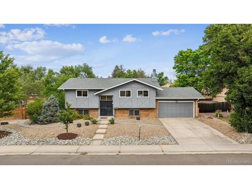 11931 E Hawaii Cir, Aurora, CO, 80012-5233 | Card Image