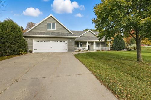 1100 23rd St Se, Willmar, MN, 56201-5812 | Card Image