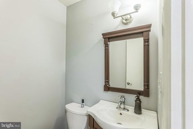 2310 Glade Bank Way, Townhouse with 3 bedrooms, 3 bathrooms and null parking in RESTON VA | Image 9