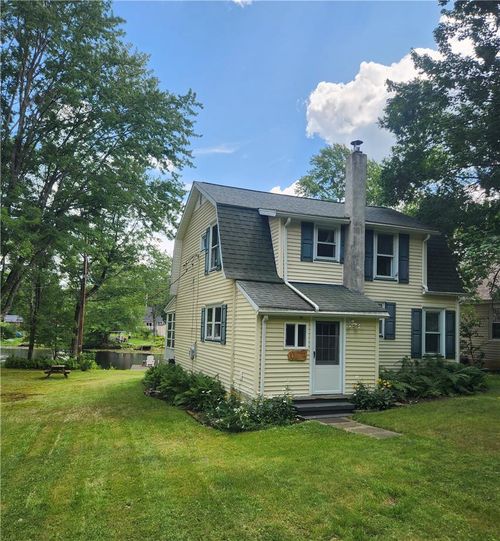 10 Kizer Pond Rd, Jefferson Twp, PA, 18436-3851 | Card Image