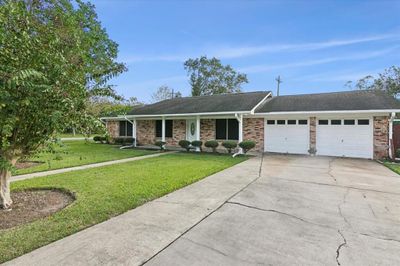 2911 Kelly Street, House other with 3 bedrooms, 2 bathrooms and null parking in Orange TX | Image 1