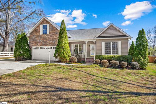 9 Randy Dr, Taylors, SC, 29687-4838 | Card Image