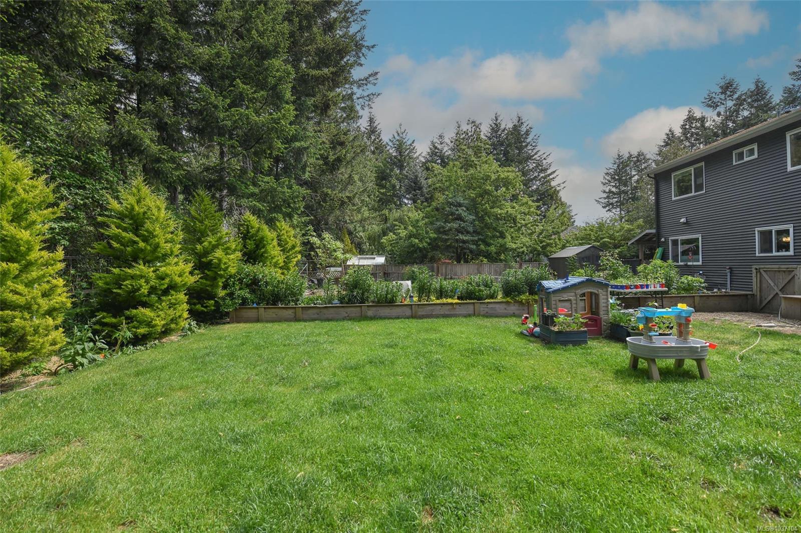 Residential in Comox 3