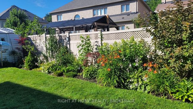 105 Royal Dr West, House other with 6 bedrooms, 5 bathrooms and 4 parking in Brampton ON | Image 48