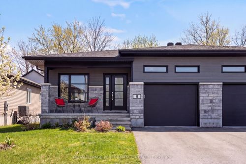 8 Brittany St, Crysler, ON, K0A1R0 | Card Image