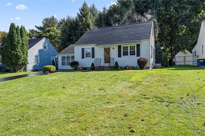 924 Beverly Drive, House other with 3 bedrooms, 1 bathrooms and null parking in Camillus NY | Image 3