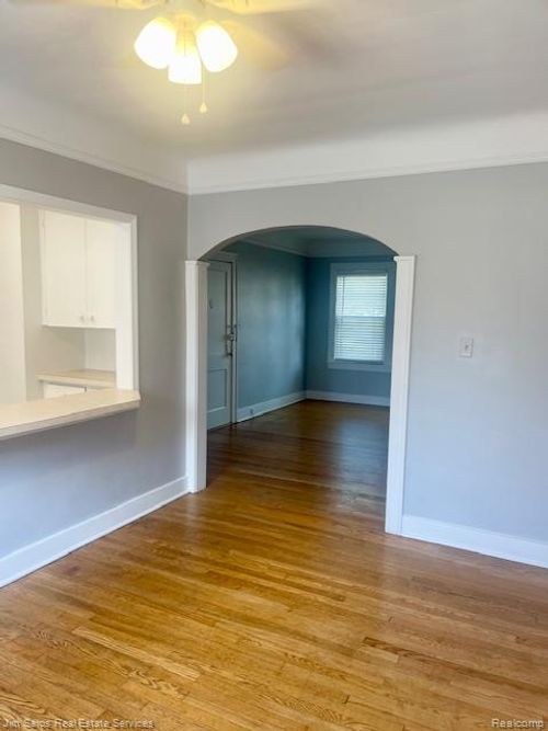 apt-6-15111 E Vernor Hwy, Grosse Pointe Park, MI, 48230-1041 | Card Image