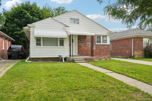 12741 Oak Park Blvd, Oak Park, MI, 48237-2164 | Card Image
