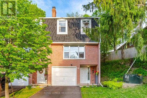 26-100 Bluevale St N, Waterloo, ON, N2J4M9 | Card Image