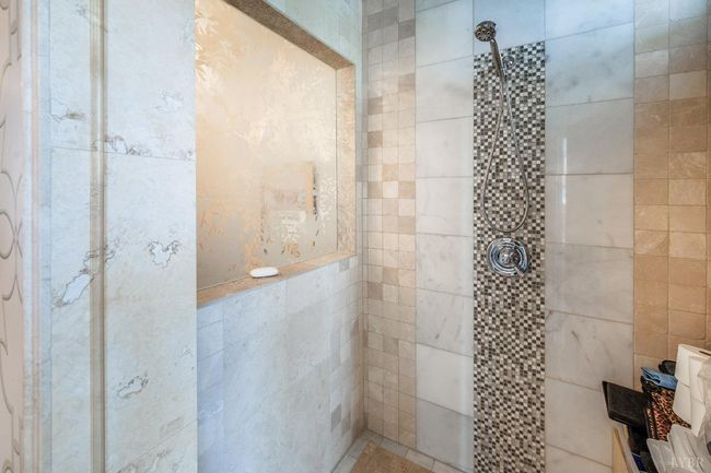107 13 Th St, Home with 0 bedrooms, 0 bathrooms and 10 parking in Lynchburg VA | Image 34