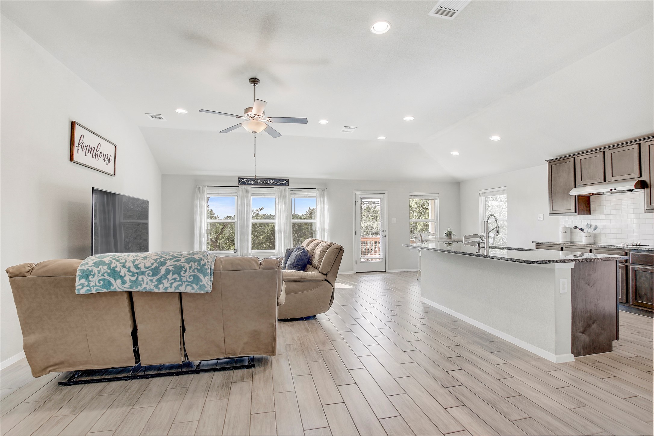 Norton Ave, Lago Vista, TX 78645