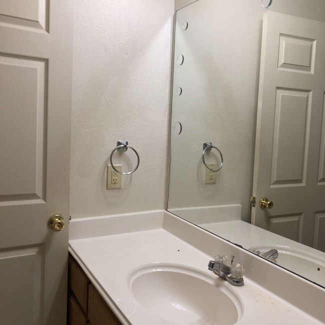 Bathroom with vanity | Image 12