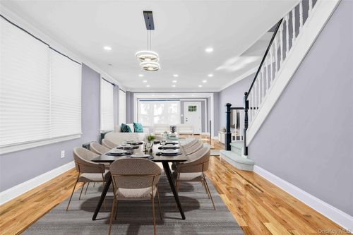 9511 127th St, South Richmond Hill, NY, 11419-1533 | Card Image