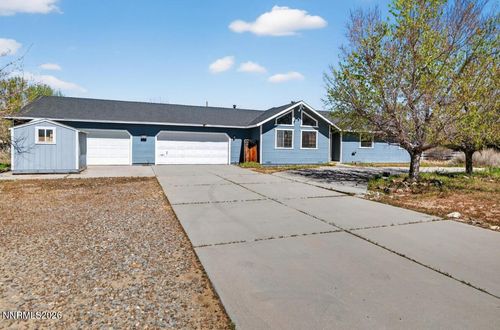 1254 Stephanie Way, Minden, NV, 89423-8843 | Card Image