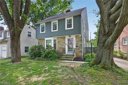 3525 Edison Rd, Cleveland Heights, OH, 44121-1527 | Card Image