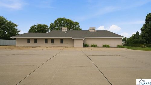 290 1st Ave Ne, Wells, MN, 56097-1503 | Card Image