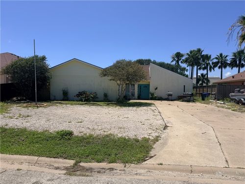14313 Goldfish St, Corpus Christi, TX, 78418-6015 | Card Image