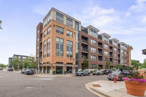 216-4525 Park Commons Dr, Saint Louis Park, MN, 55416-5175 | Card Image