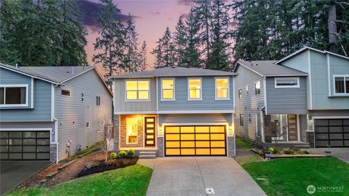 16011 74th Ave Ne, Kenmore, WA, 98028-4224 | Card Image