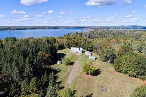 422 Wallston Road, Saint George, ME, 04860 | Card Image