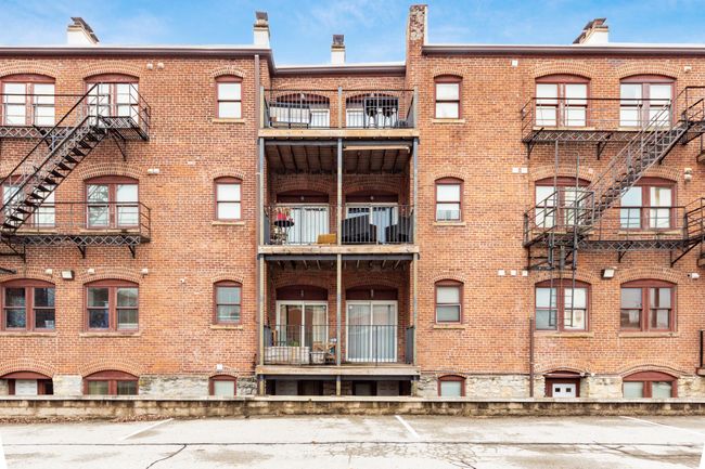 108 Hamilton Ave, Condo with 2 bedrooms, 2 bathrooms and null parking in Columbus OH | Image 26