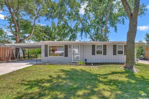 1630 Rose Ln, Lawrence, KS, 66044-4355 | Card Image