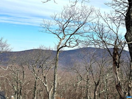 82 Pedlars Edge Dr, WINTERGREEN RESORT, VA, 22967-8187 | Card Image