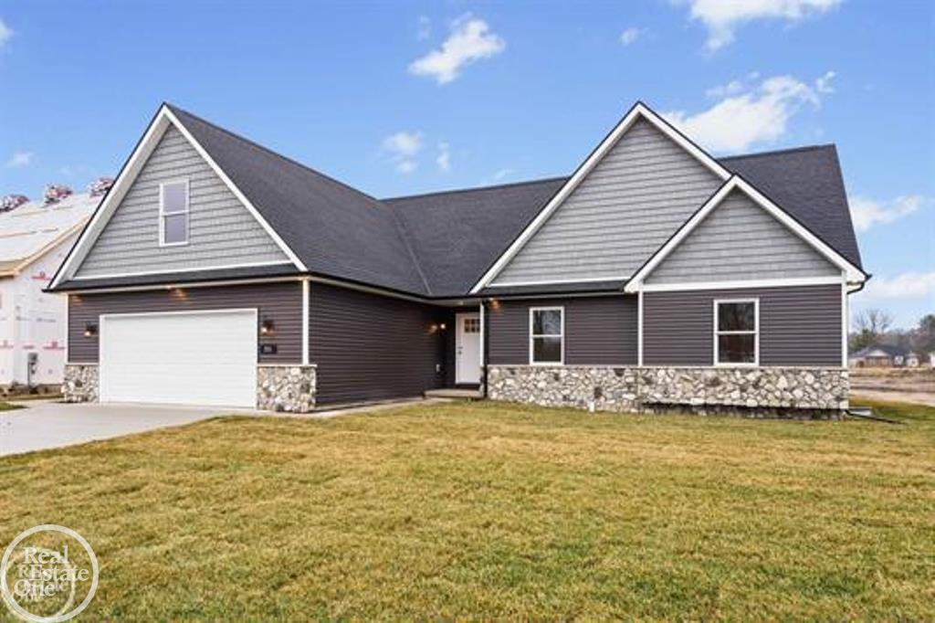 Riley Rd, Saint Clair, MI 48079
