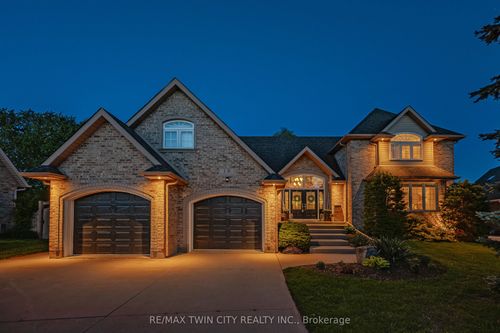 18 Weberlyn Cres, Conestogo, ON, N0B1N0 | Card Image