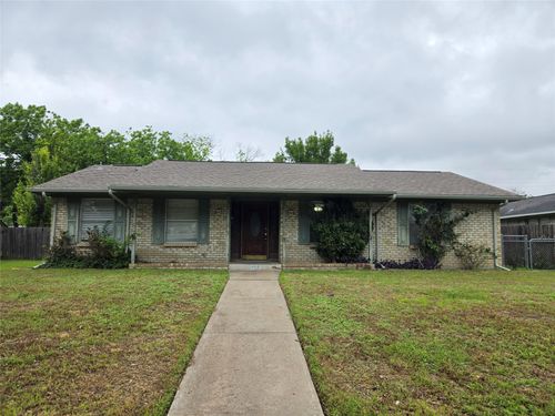 509 Arbor Ln, Lancaster, TX, 75134-3231 | Card Image