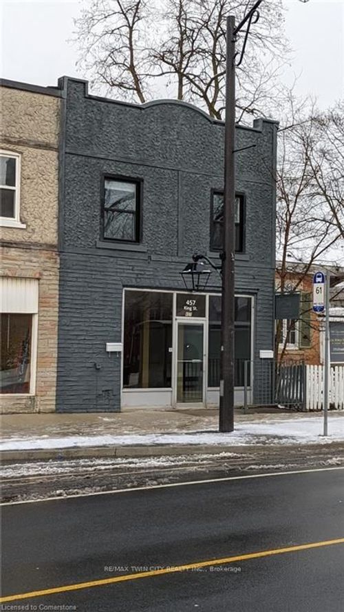 457 King St E, Cambridge, ON, N3H3N1 | Card Image