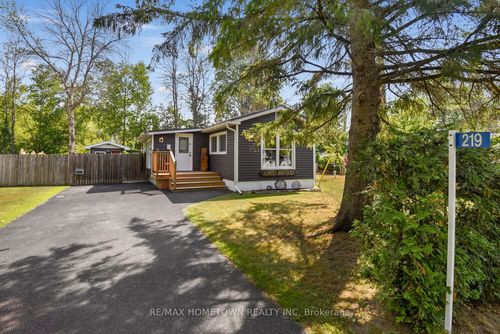 219 Knight Ave, Augusta, ON, K6V5T2 | Card Image