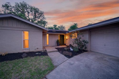 5008 Marble Falls Rd, Fort Worth, TX, 76103-1222 | Card Image